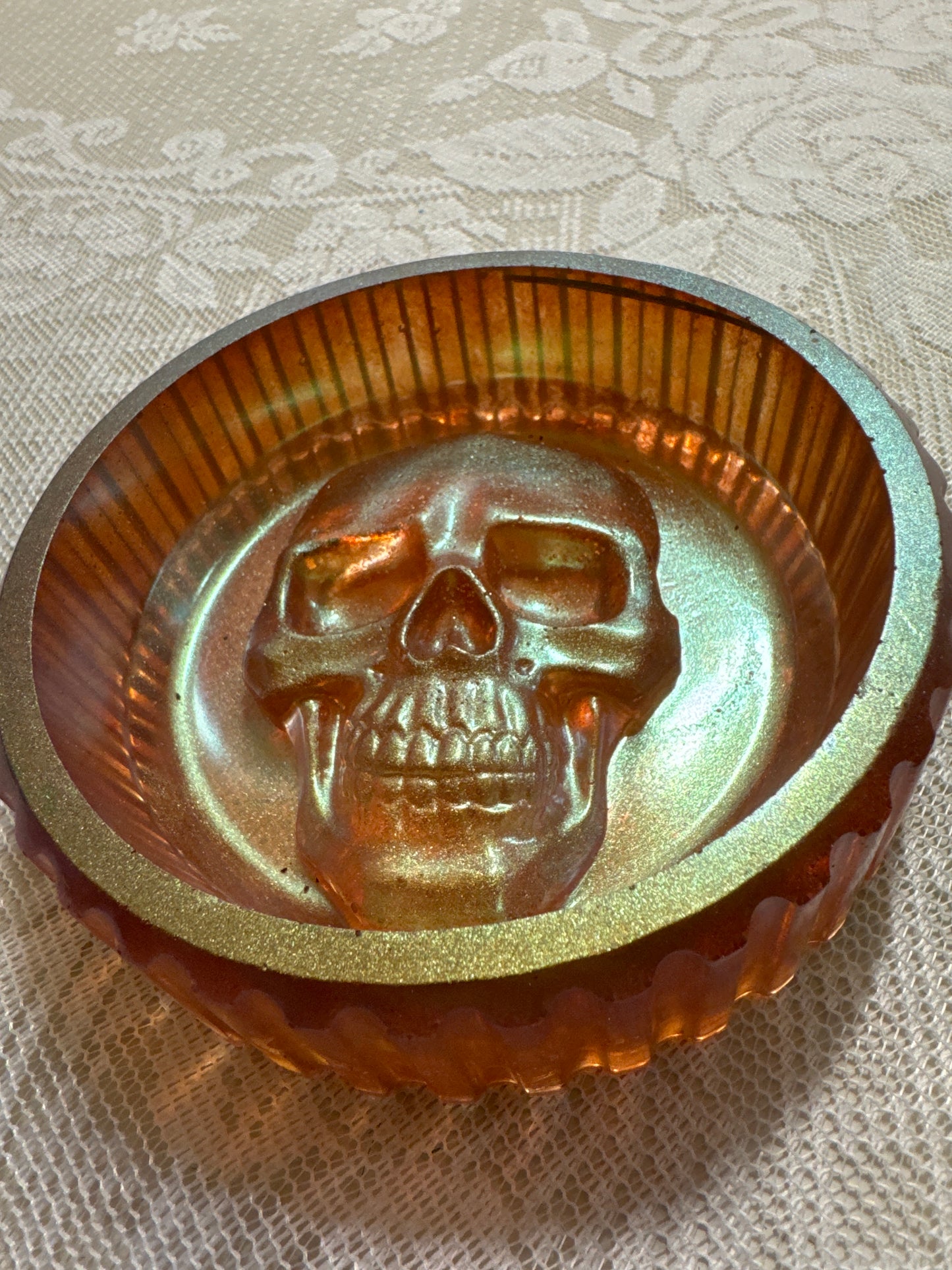 Skull in ashtray