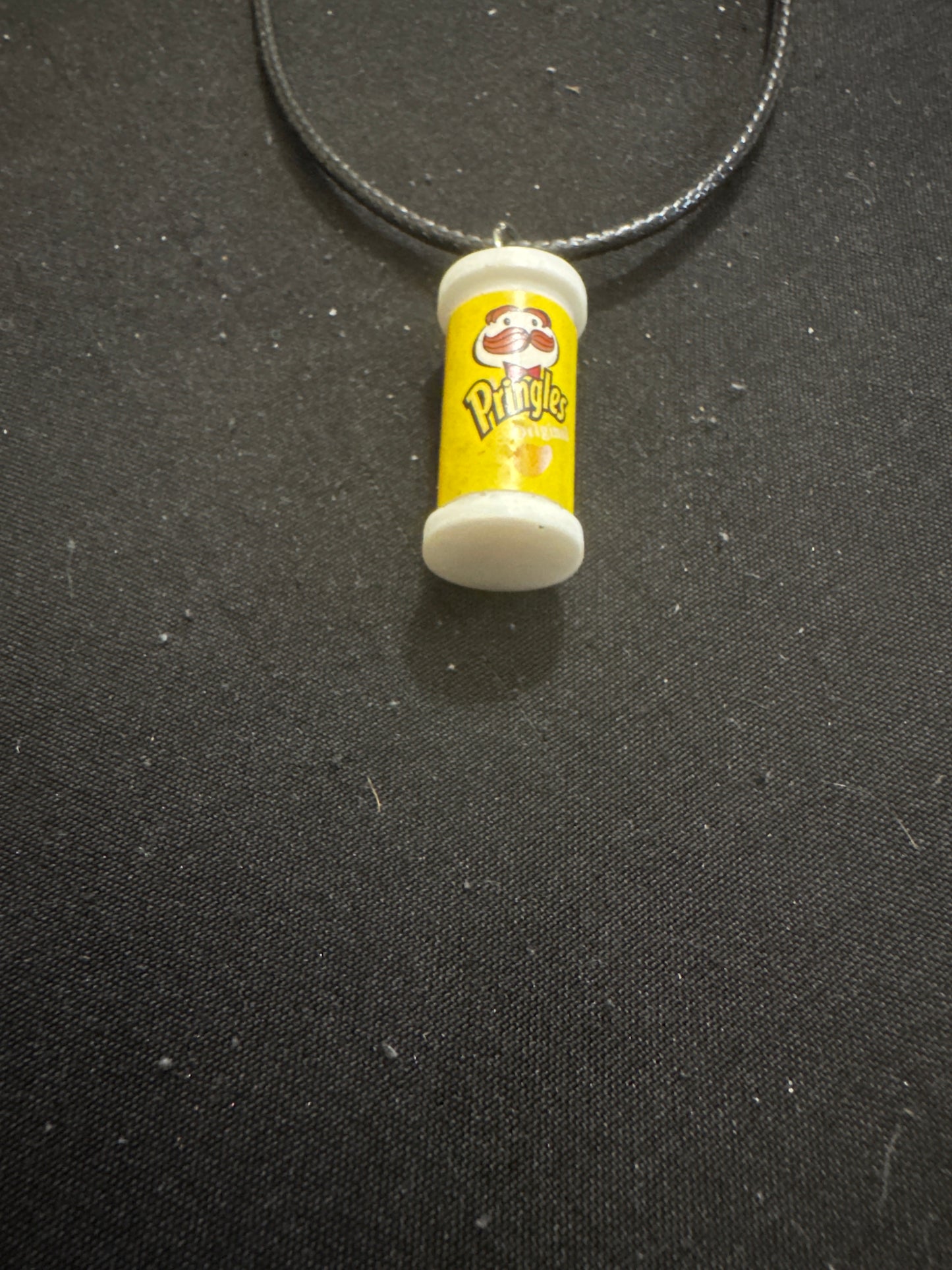 Pringles necklace