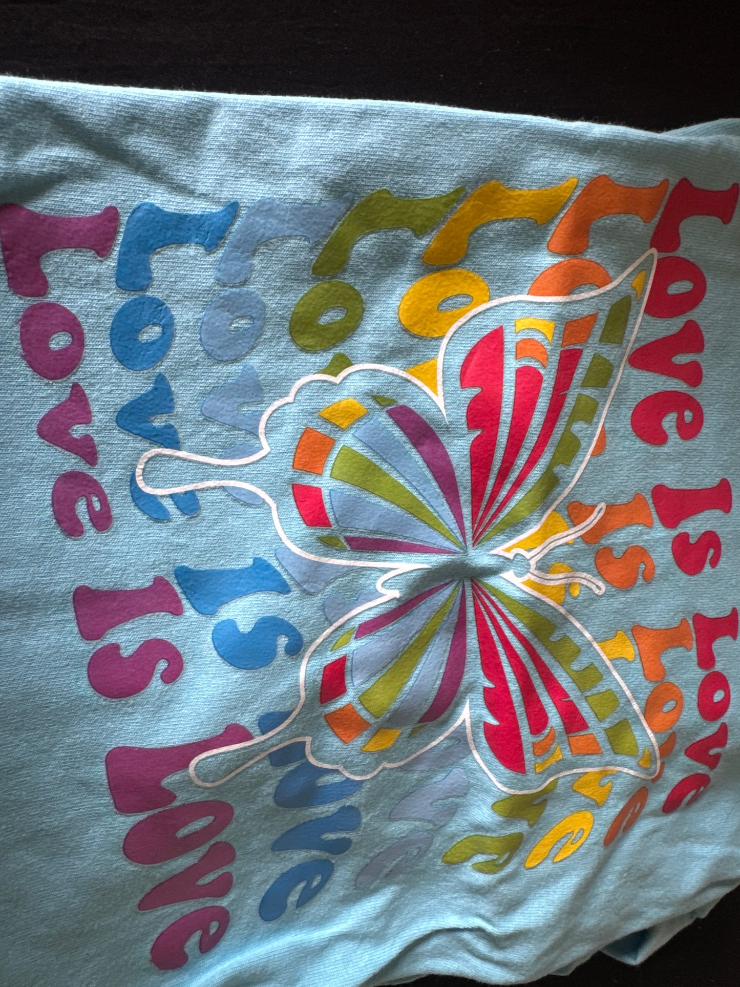 XL love is love t-shirt