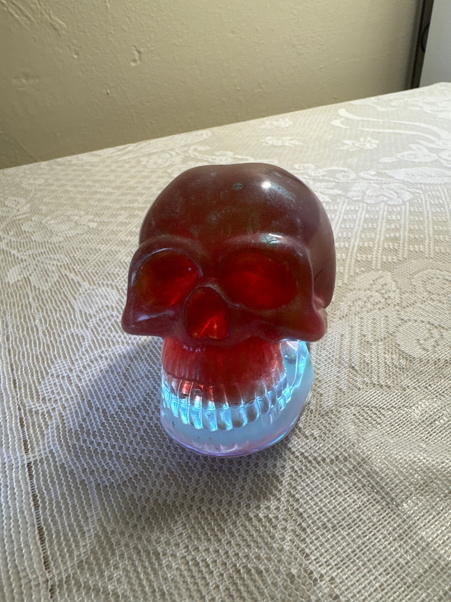 Epoxy resin skull