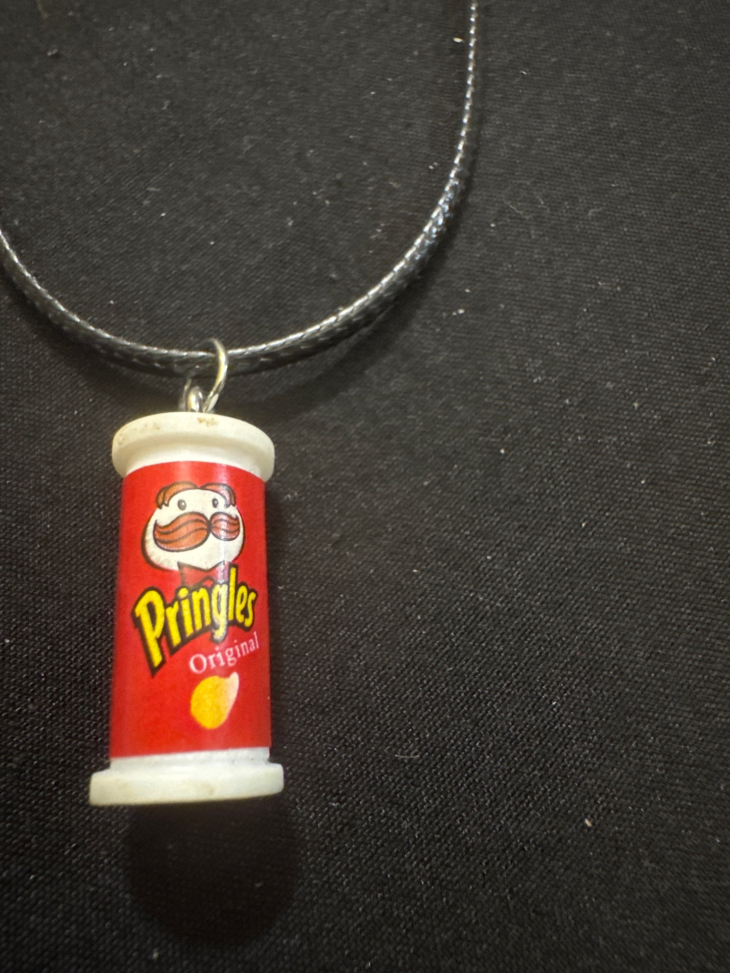 Pringles necklace