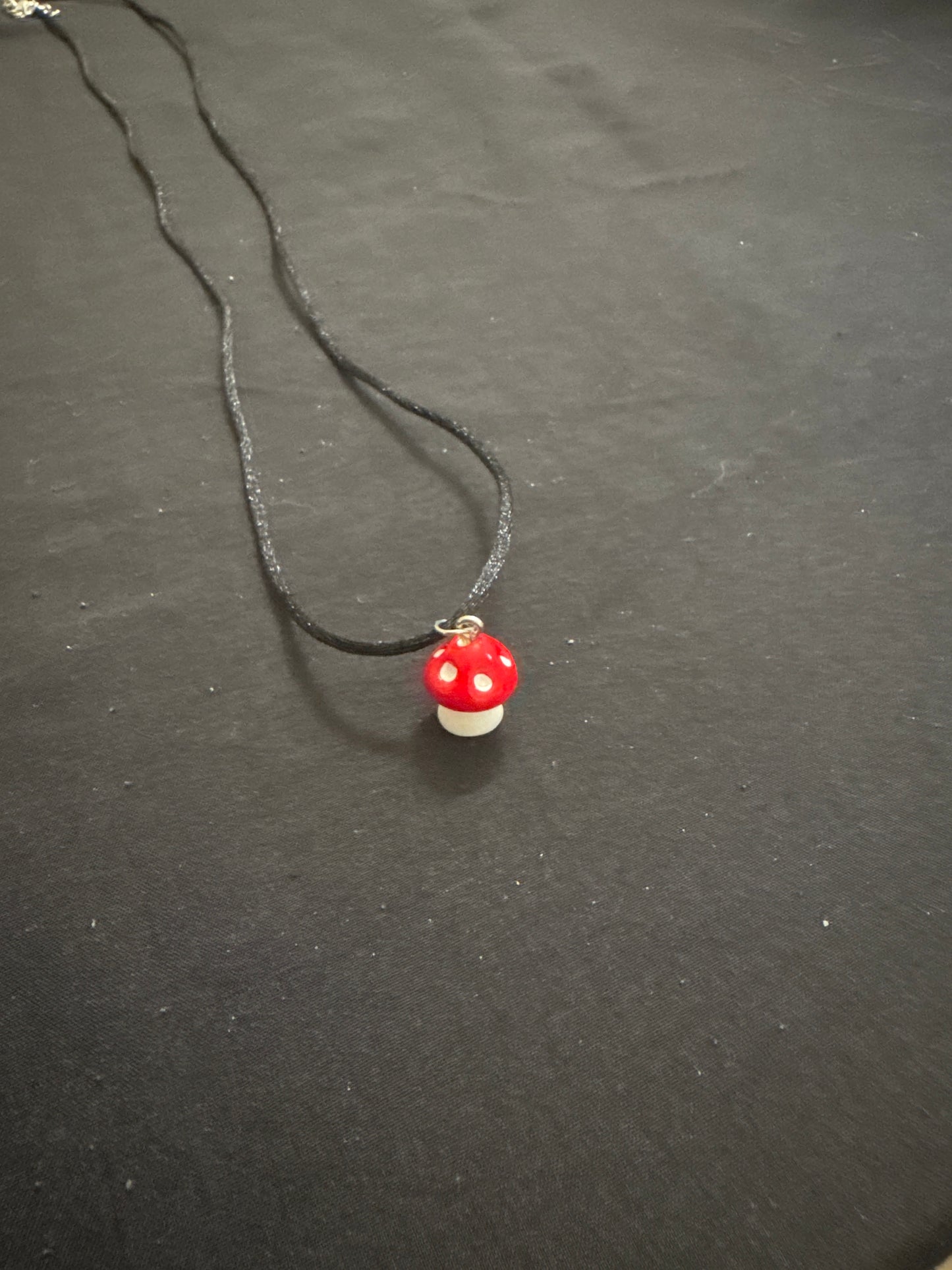 Single mushroom necklace
