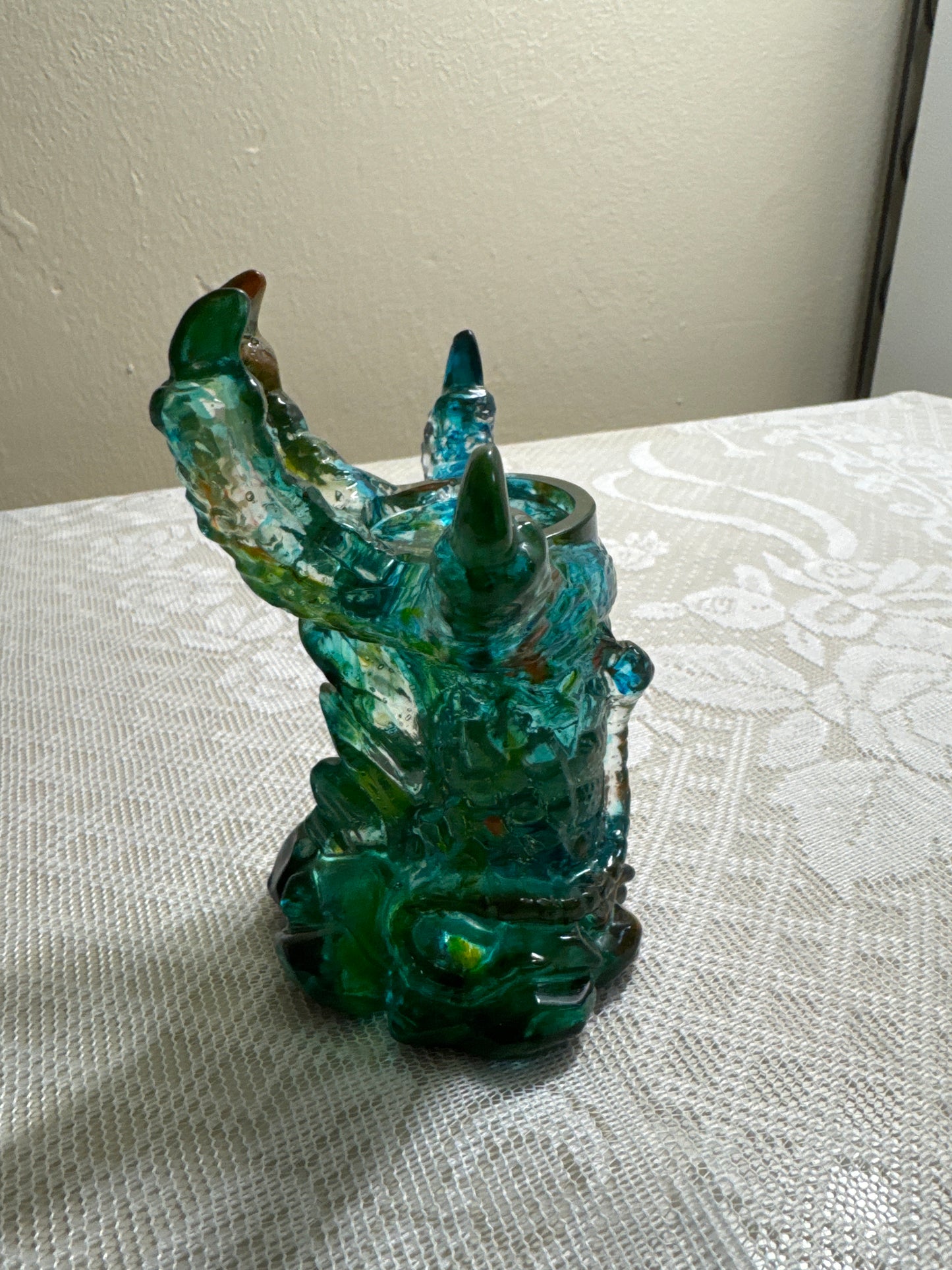 Dragon claw sphere holders