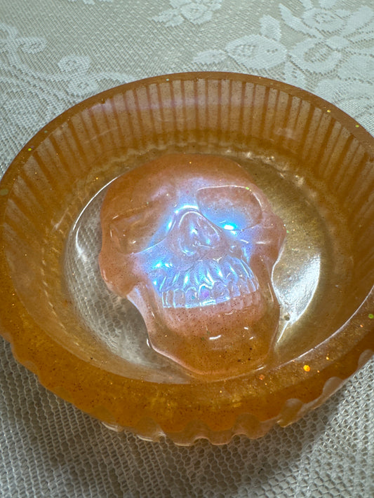 Skull in ashtray