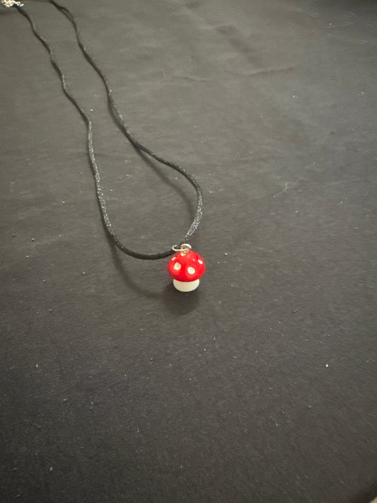 Single mushroom necklace