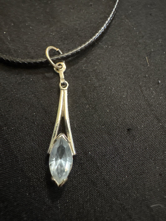 Teardrop pendent
