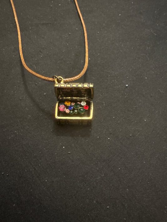 Treasure chest necklace